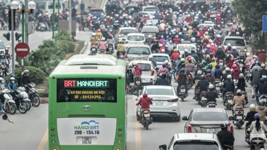 Hanoi BRT line hit by poor occupancy, four months after launch