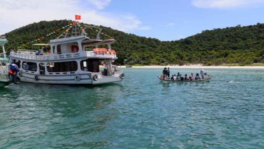 
        Vietnam kick-starts campaign to boost green tourism on Phu Quoc Island
                              