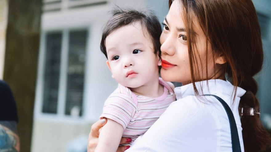 Truong Ngoc Anh helps Vietnamese orphans