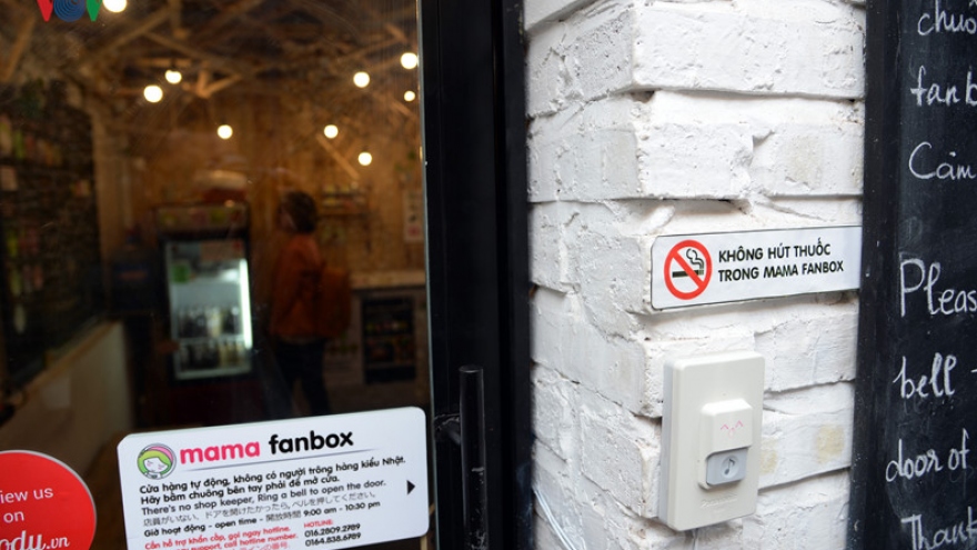 
        Mama Fanbox – first self-service coffee shop in Hanoi
                          
                      