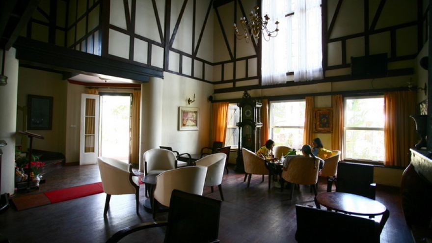 Coffee shop villa in Da Lat attracts visitors  