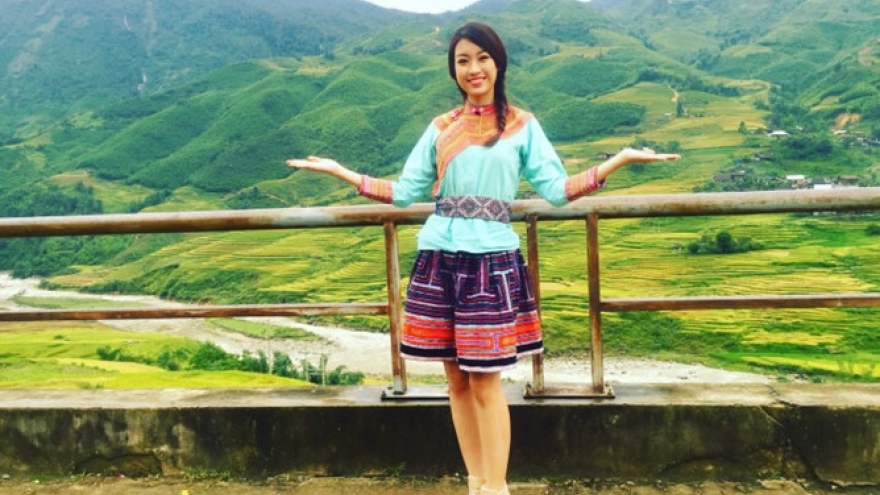 
        Miss Vietnam Linh Do shows her ethnic heart
                          
                      