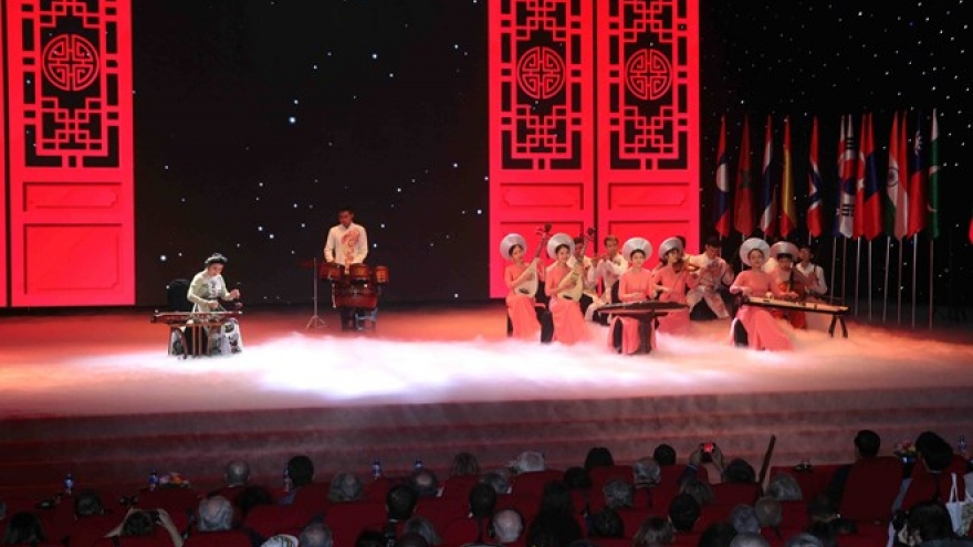 Events promoting Vietnamese literature, poetry conclude