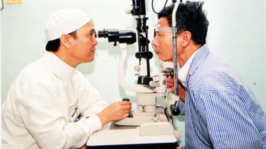 Risk of diabetic eye diseases rising: experts
