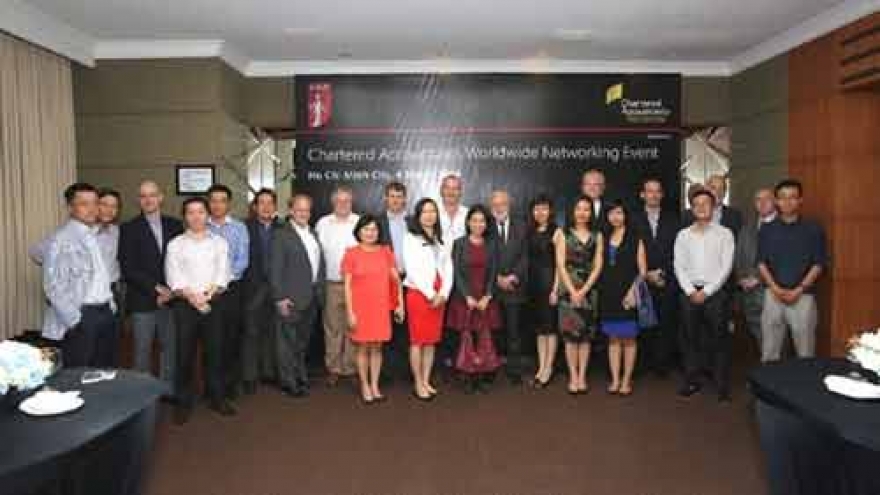 Accountant group meets in Vietnam