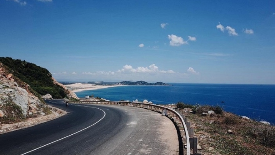 Vietnam road along ocean named among Asia’s most spectacular