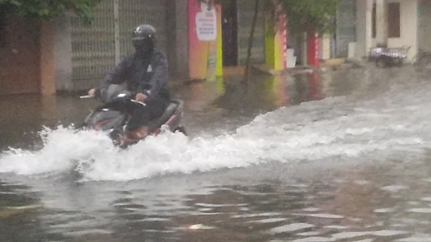 Typhoon Nakri brings torrential rain and flooding to Phu Yen