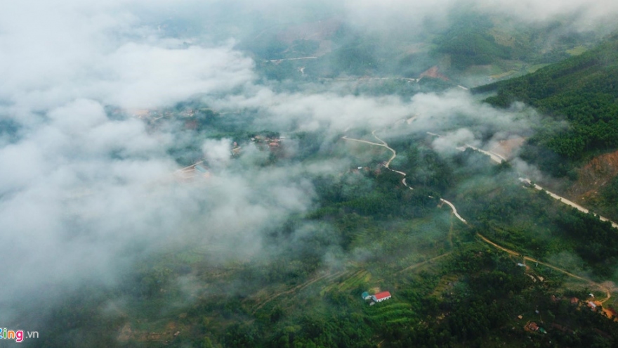 Truong Son Dong mountain range – ideal place for cloud hunters 