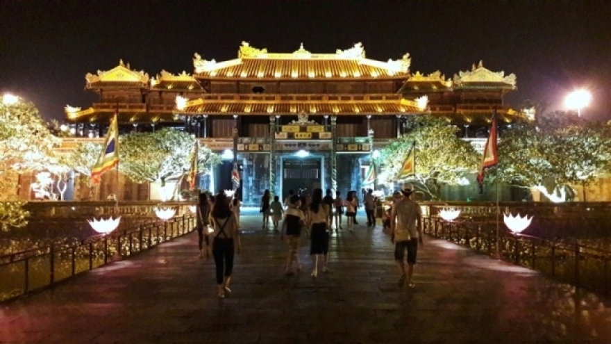 
        Hue kicks off golden tourism week at Hue Heritage Site
                              