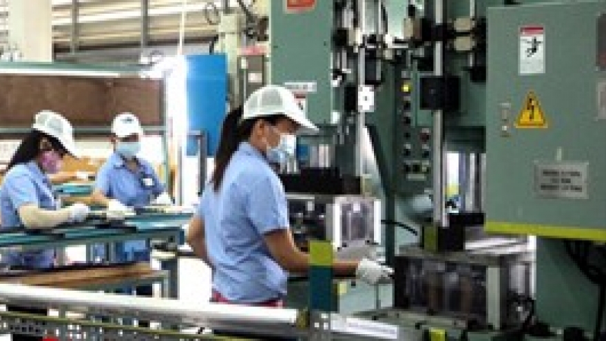 Vietnam’s industrial production index rises 9.6%