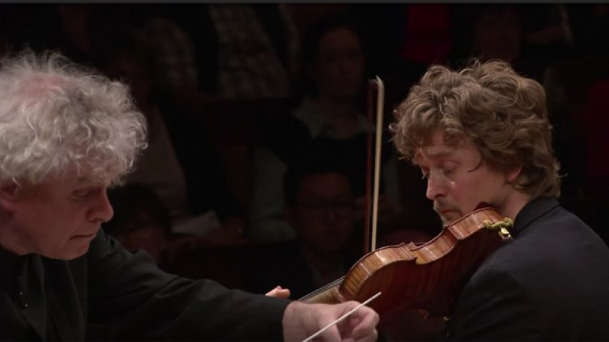 Violinist Christian Tetzlaff to perform in Vietnam