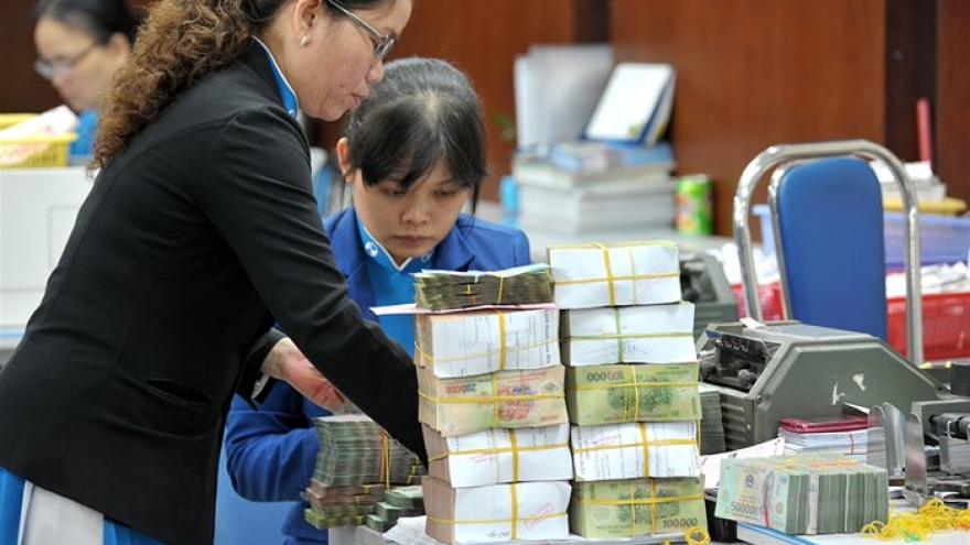 Expert opposes use of State budget to settle bad debt