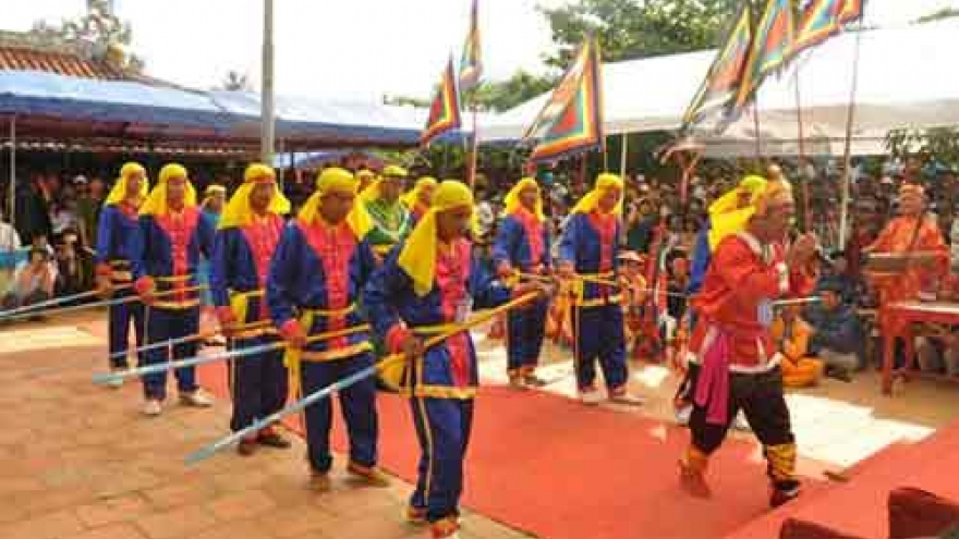 Hoang Sa sailors commemorated in Ly Son