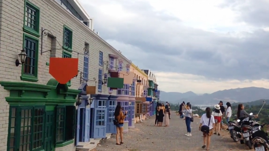 Colourful villas in Nha Trang, new attraction for youth