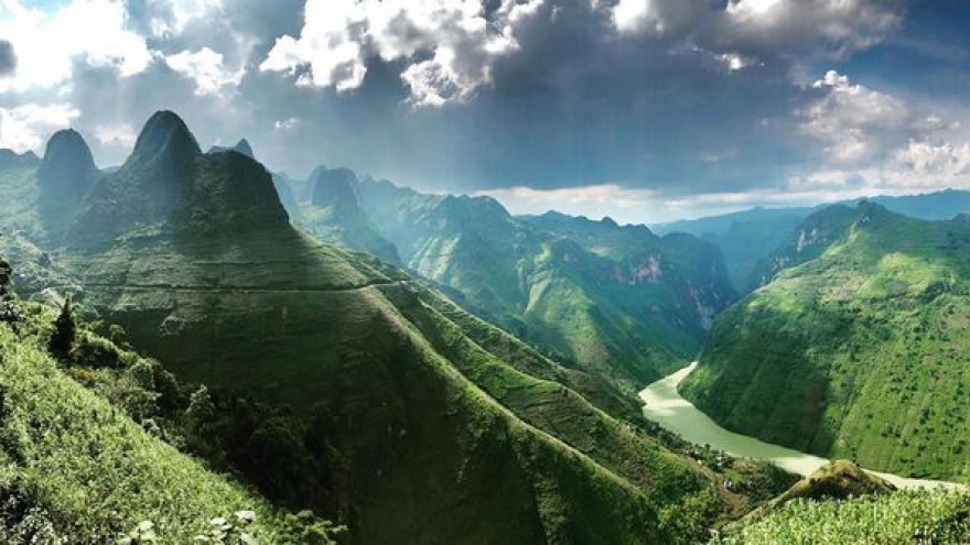 Exploring Southeast Asia’s deepest canyon located in Ha Giang