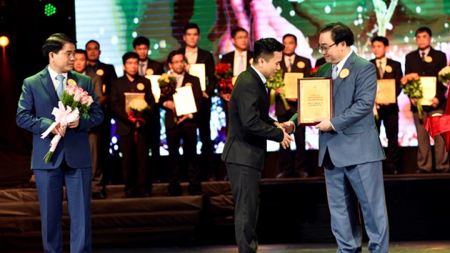 Charity art program supports vulnerable kids