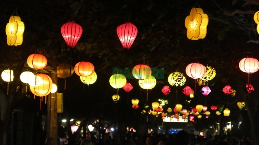 Lanterns, lanterns everywhere in Hoi An 