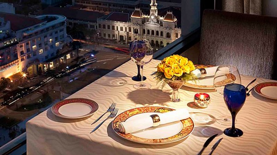 
        Sheraton Saigon hosts wine dinner
                              