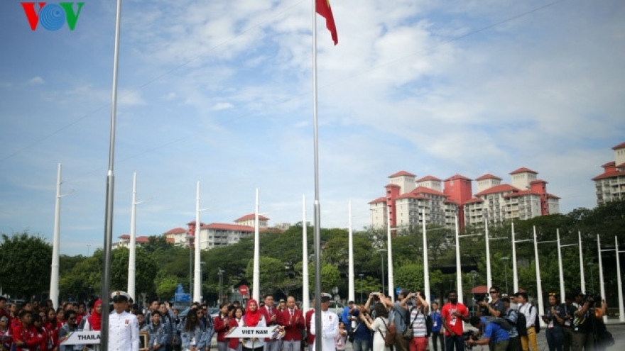 Colourful flag raising ceremony kickstarts SE Games 2017