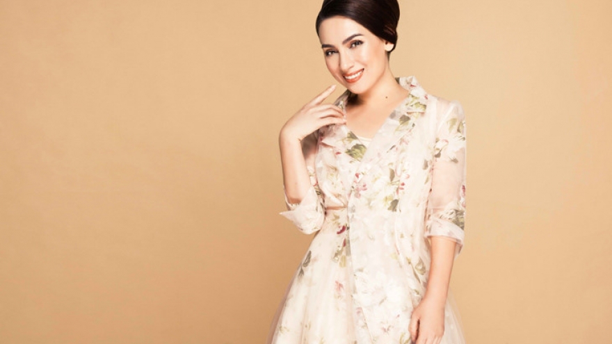 Phi Nhung elegant in latest photos