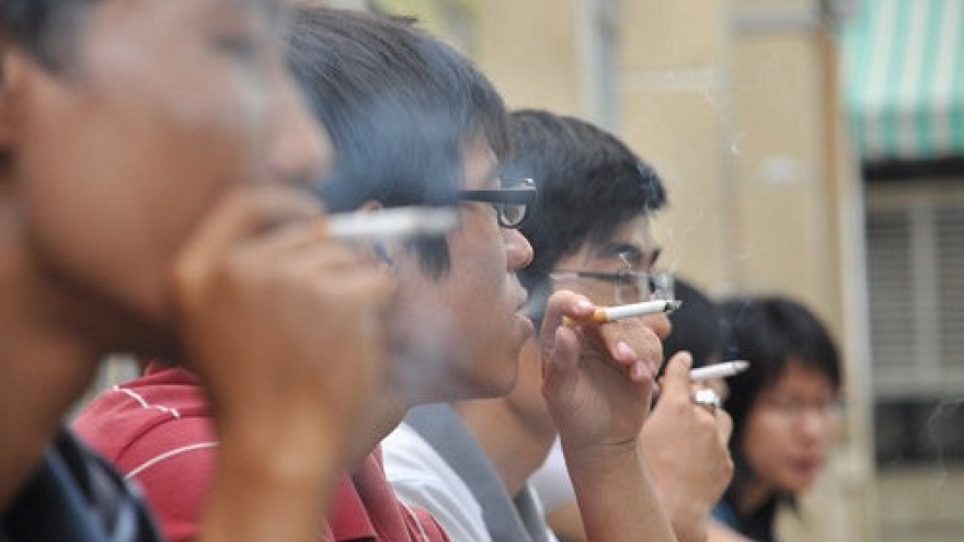 Vietnamese spend US$1.38bn a year on cigarettes