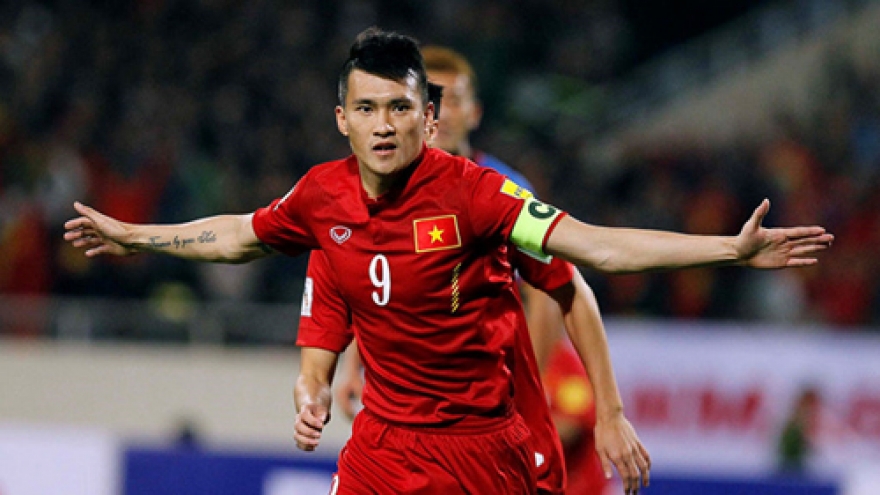 Vietnamese football star releases autobiography