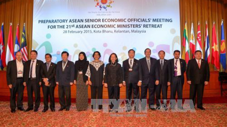Promoting stronger regional economic cooperation