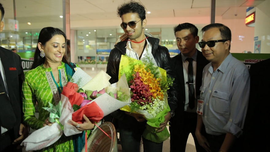 Indian movie stars welcomed in HCM City