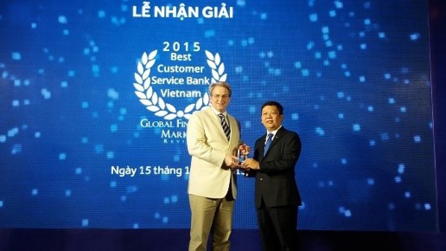ACB raises the bar for excellence in customer service