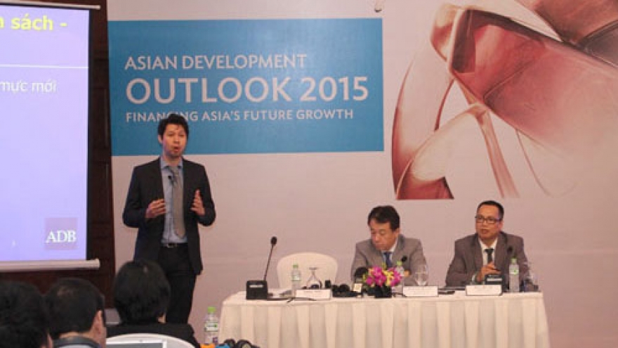 Hanoi, ADB speeds up cooperation ties
