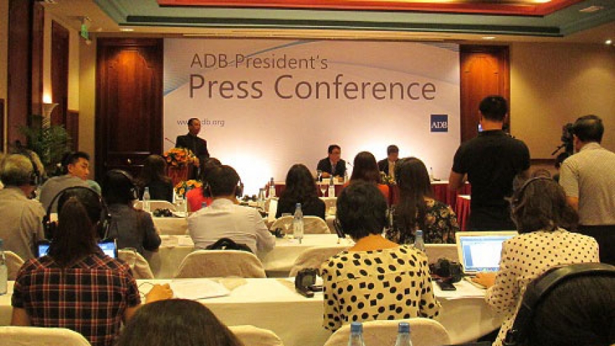Vietnam should speed up PPP model: ADB President