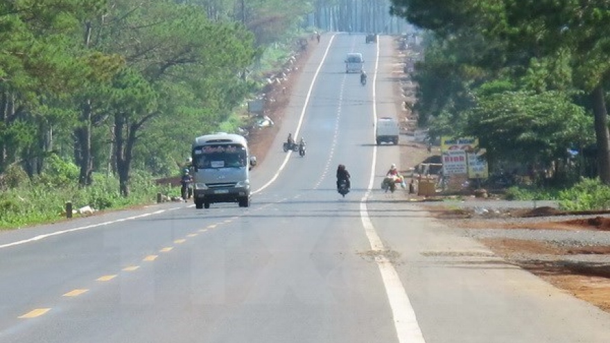 ADB helps to upgrade roads in Vietnam’s northwest region