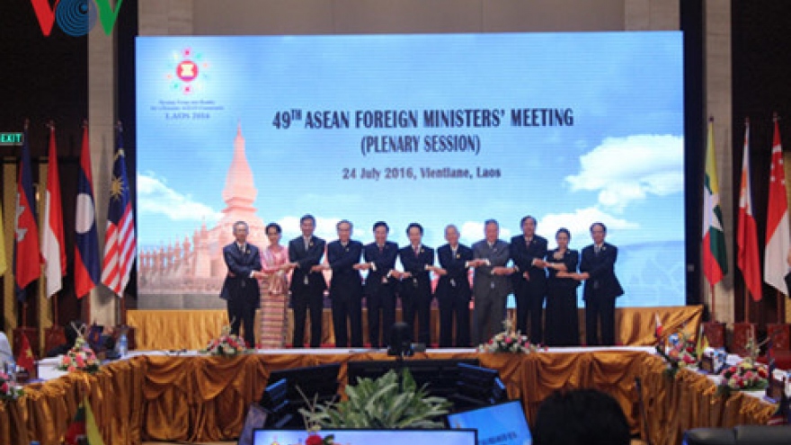 ASEAN urges self-restraint in East Sea activities