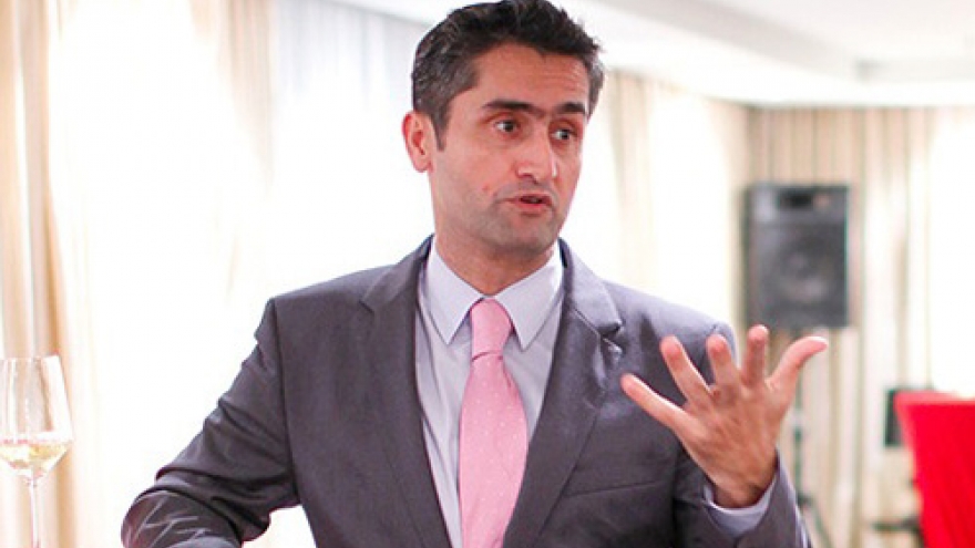 Banking restructuring process benefits both customers and banks