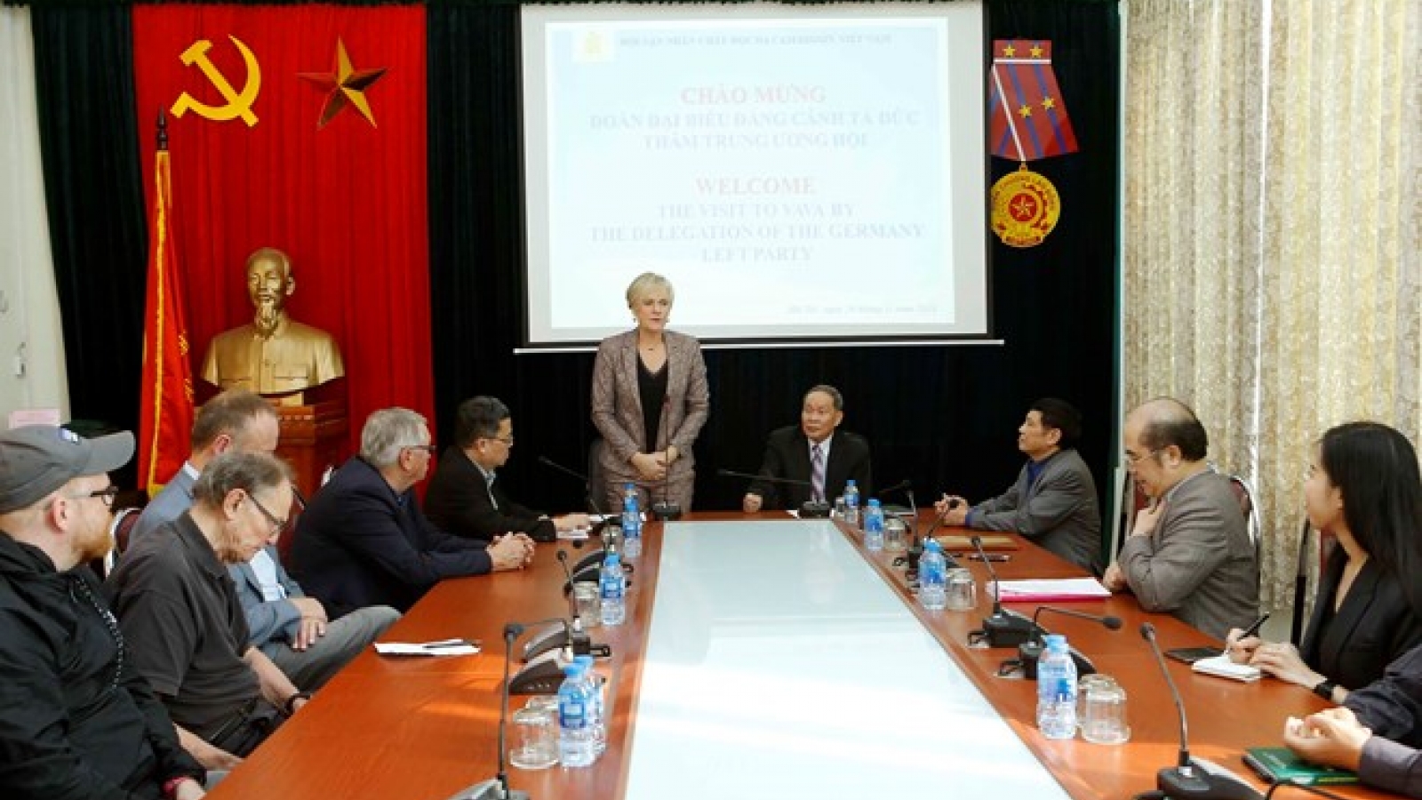 German left-wing party delegation learn about plight of Vietnamese AO/dioxin victims