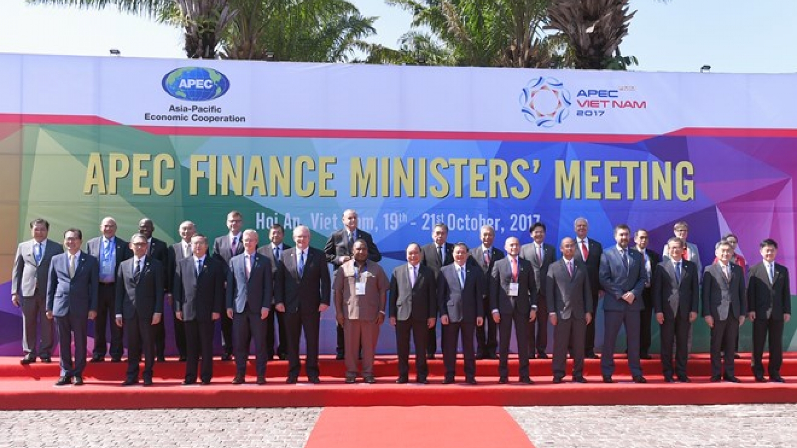 APEC 2017: OECD chief highlights investment in infrastructure
