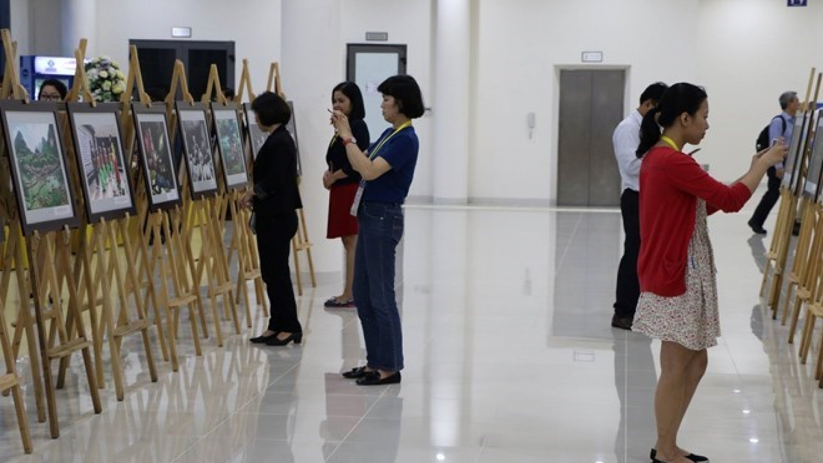 APEC 2017: Photo exhibition features Vietnam land, people