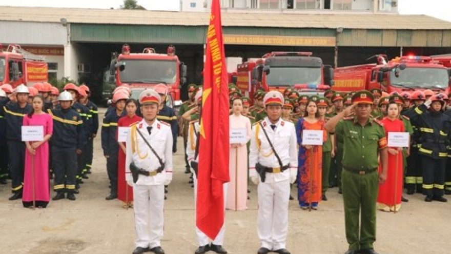 
        Da Nang’s firefighters launch special operation for APEC week
                              