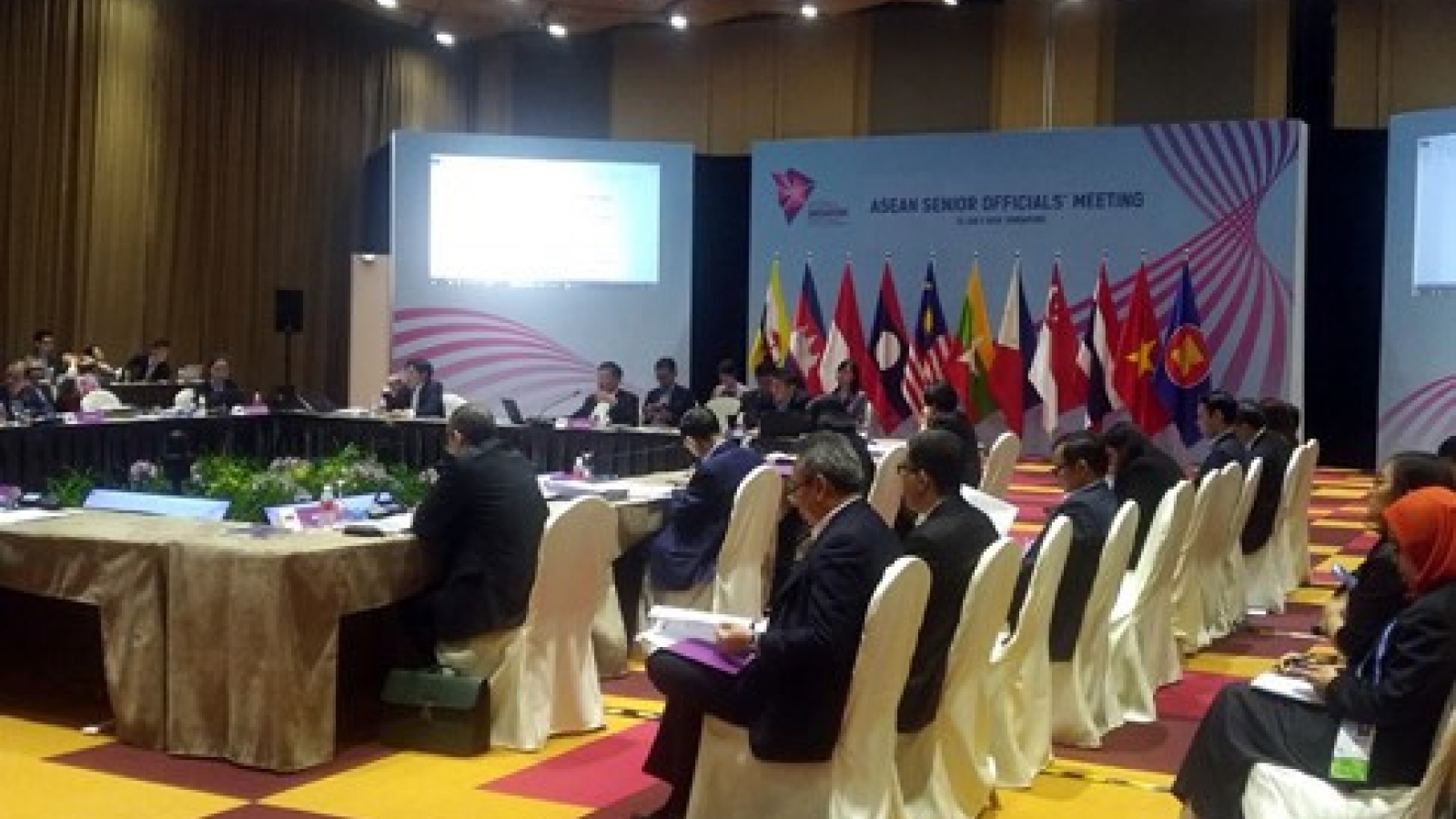 Vietnam pledges to augment ASEAN+3 and EAS cooperation 