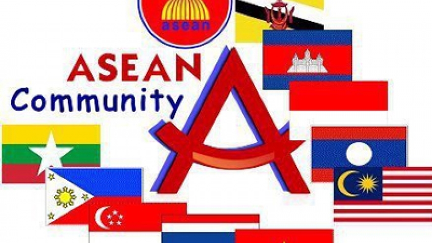Photo exhibition on ASEAN Community