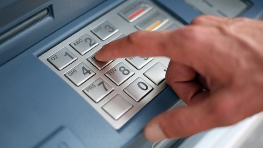 Chinese gang get up to 42 months in jail over bank card scam