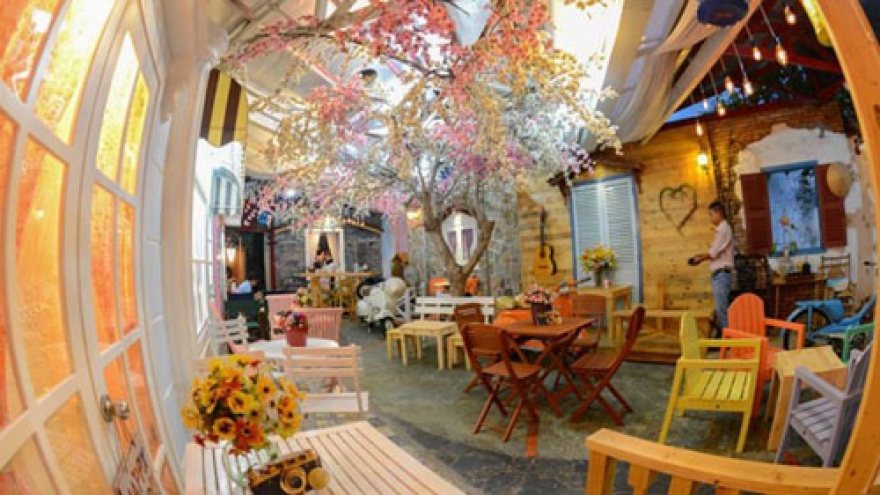 10 best coffee shops in HCM City 