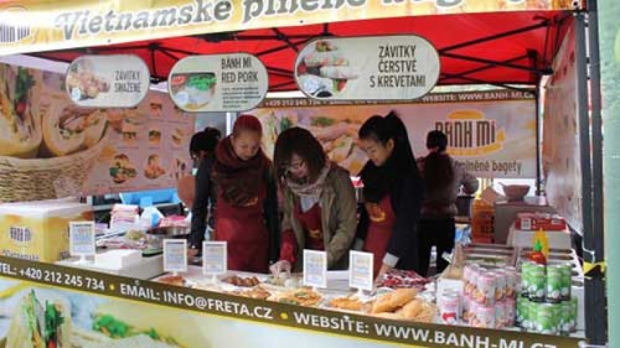 Vietnamese dishes in Prague Food Festival 