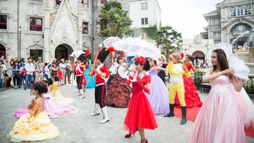 Ba Na Hills splendid with European colour festival