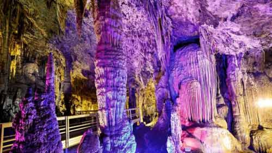 Stunning photos of Lung Khuy Cave in Ha Giang