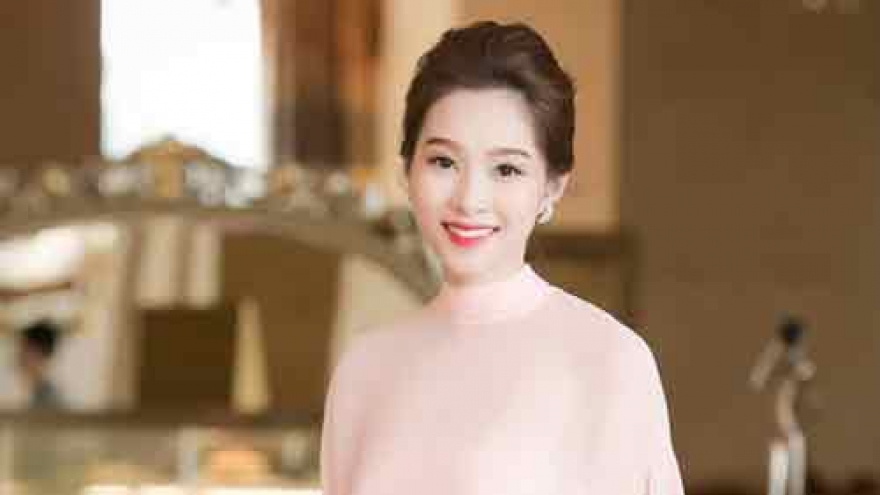 Former Miss Vietnam epitomizes elegance and grace