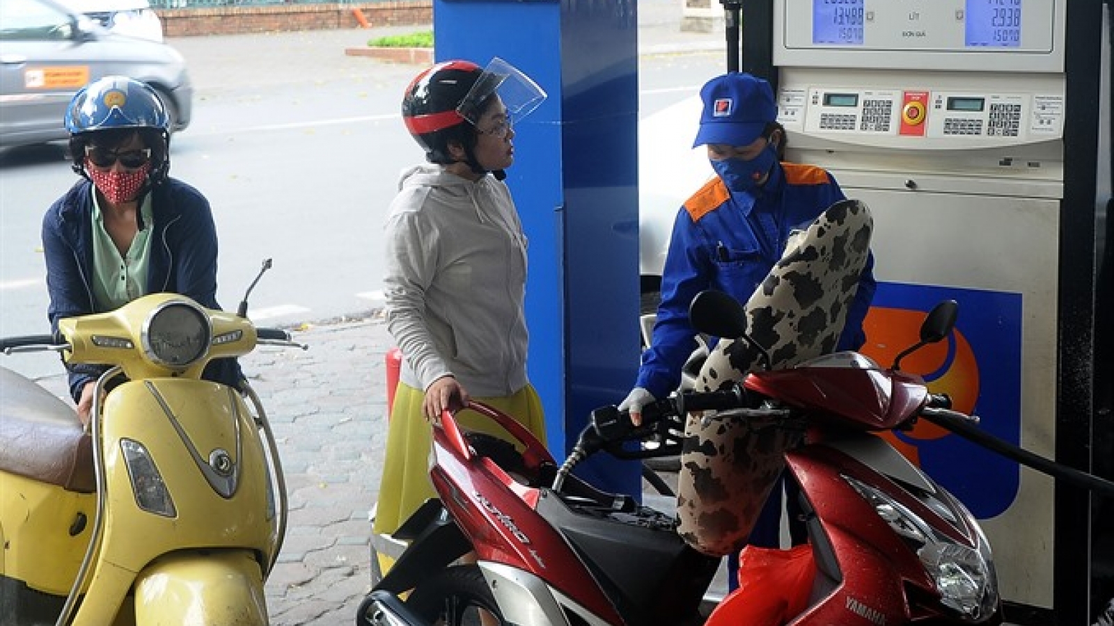 Doubts persist over E5 fuel sales