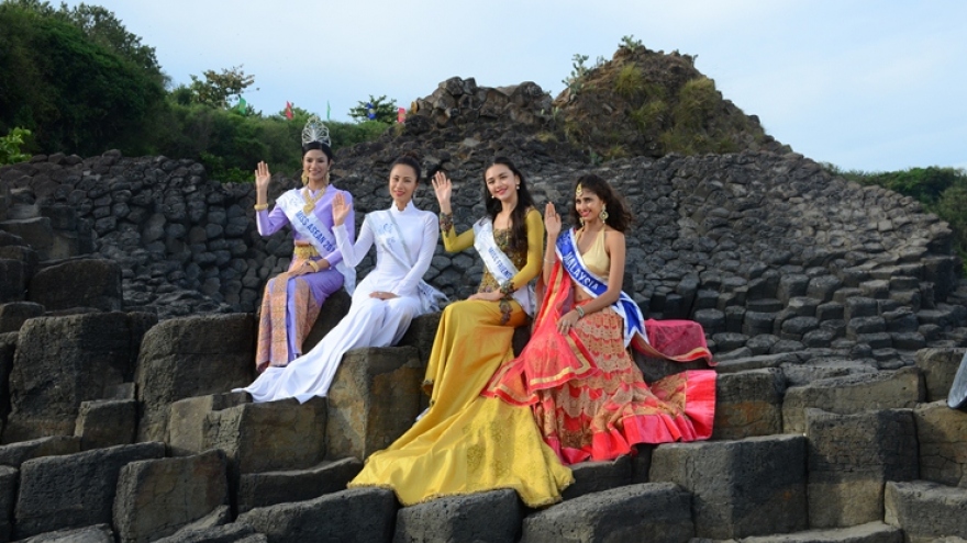 Miss ASEAN Friendship 2017 pledges to promote Phu Yen tourism
