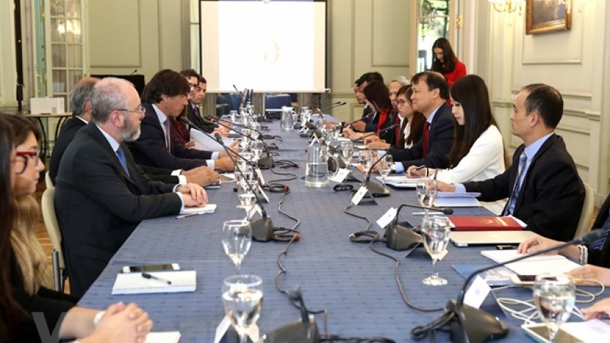 Vietnam, Argentina enhance economic and trade links