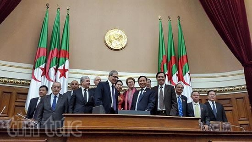 Algeria, Vietnam cement legislative ties